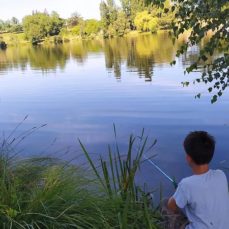 La Maison Du Lac Flavignac Екстериор снимка